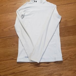 Kids L under armor compression turtle neck